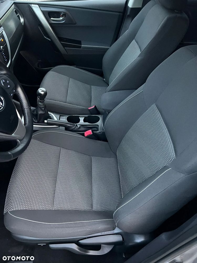 Toyota Auris 1.6 Active - 21