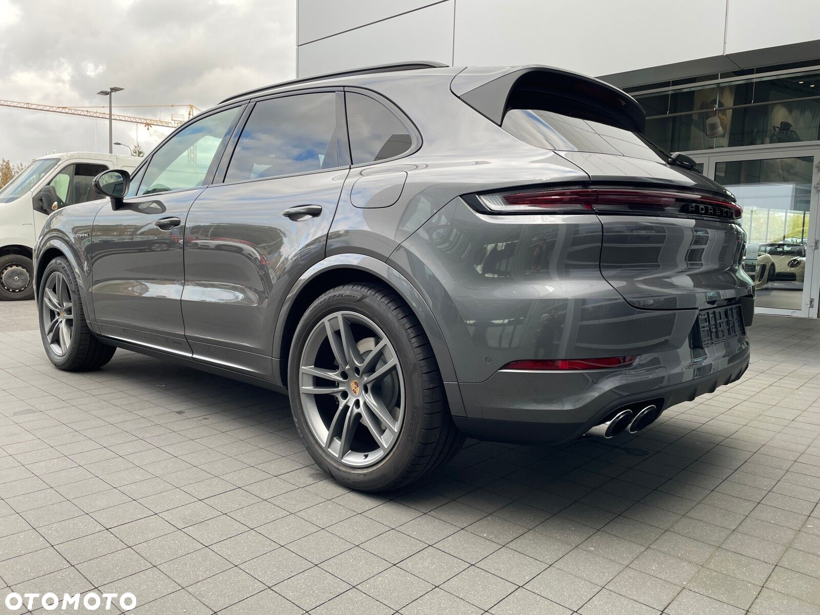 Porsche Cayenne - 8