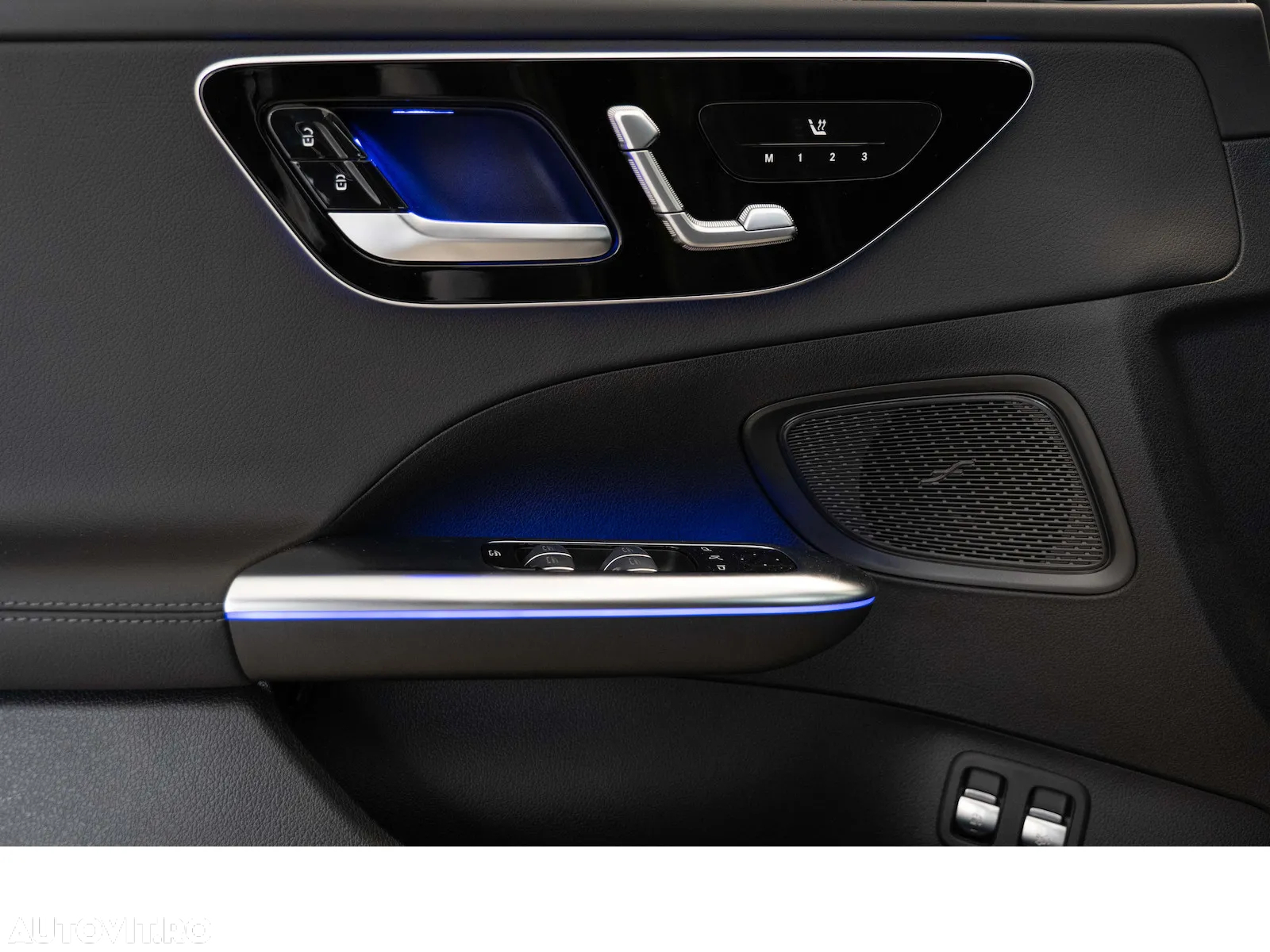 Mercedes-Benz C 300 e 4Matic 9G-TRONIC AMG Line - 15