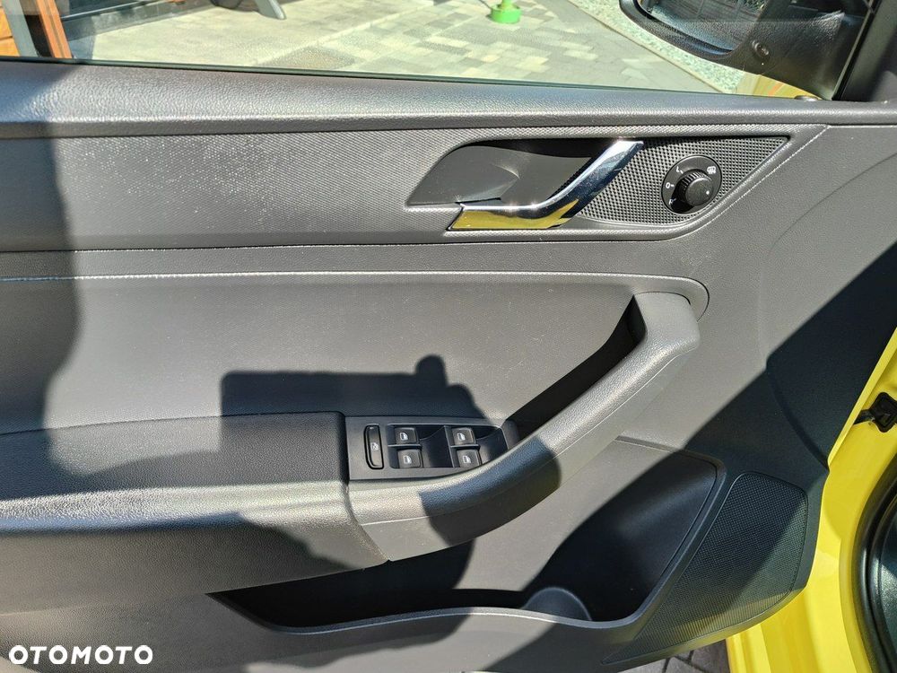 Skoda RAPID 1.6 TDI Active - 20