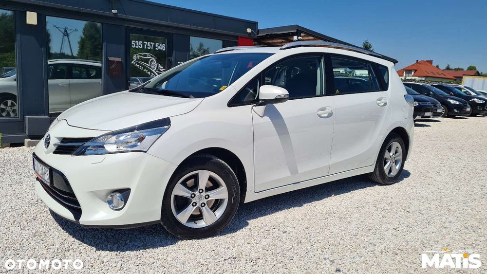 Toyota Verso - 24