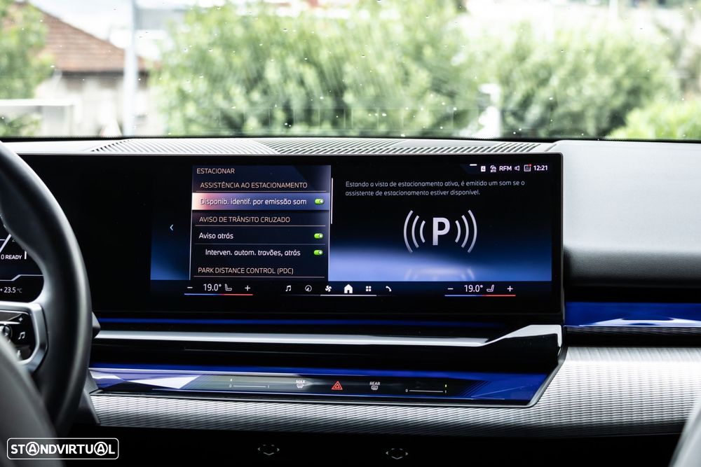 BMW i5 eDrive40 Pack Desportivo M - 48