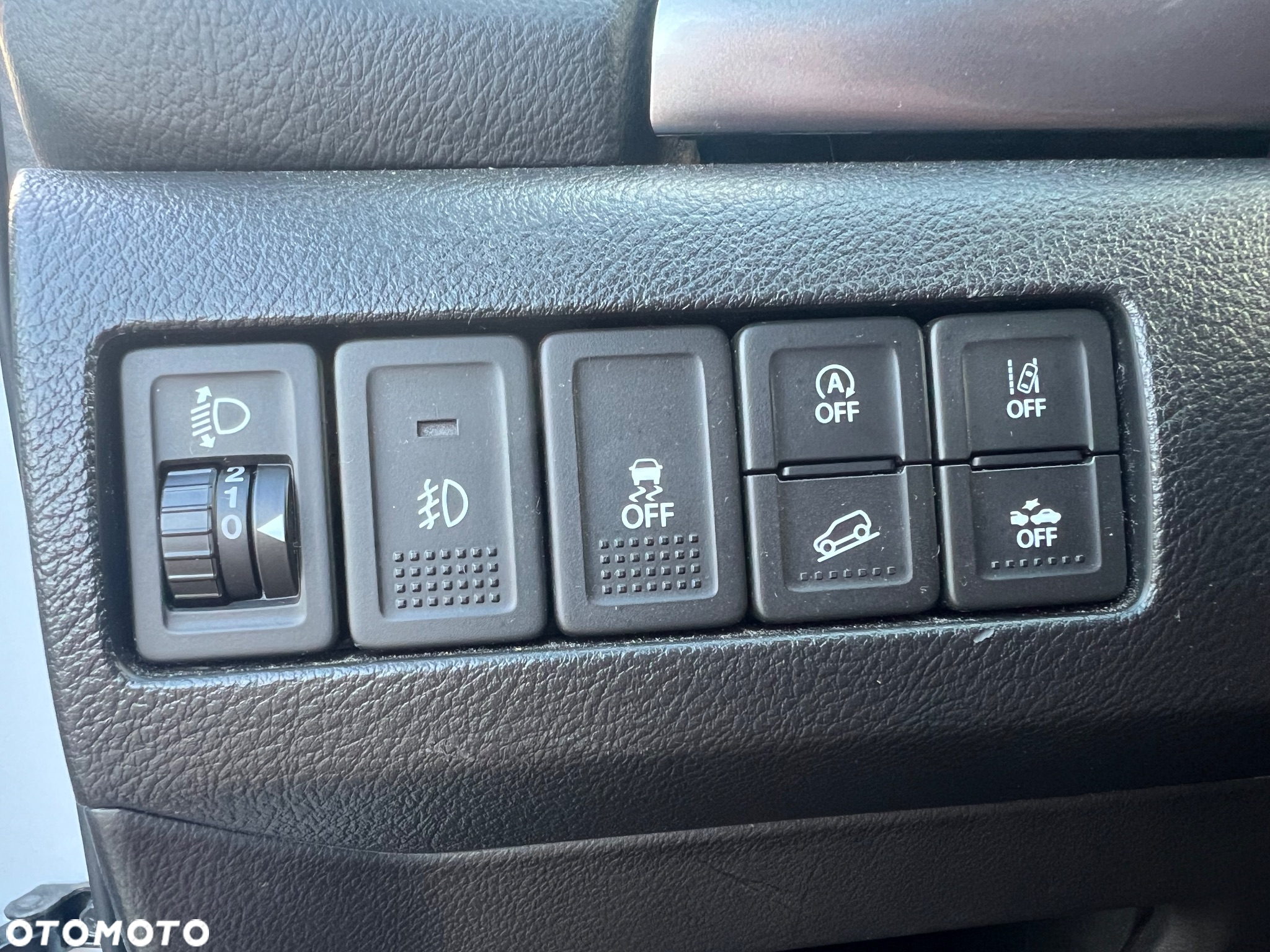 Suzuki Vitara 1.0 Boosterjet Premium 4WD - 21