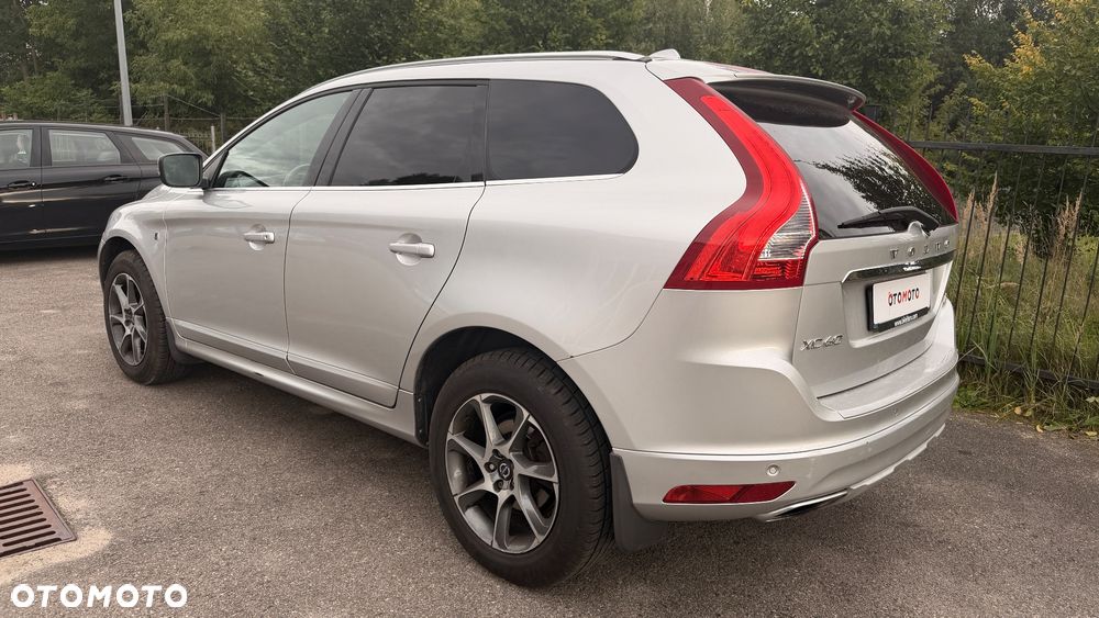 Volvo XC 60 D4 Drive-E Ocean Race - 3