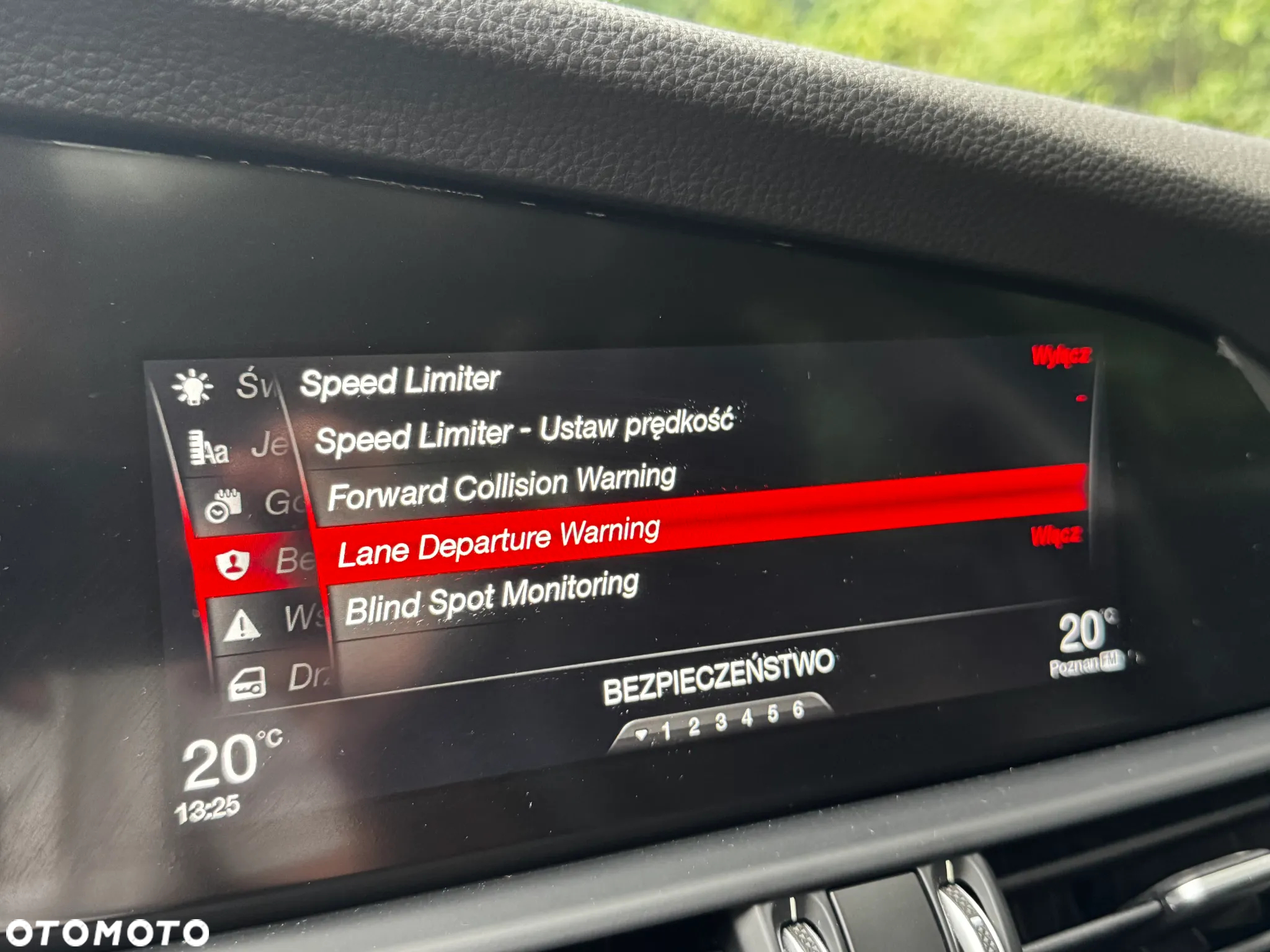 Alfa Romeo Giulia 2.0 Turbo 16V AT8-Q4 Veloce - 27