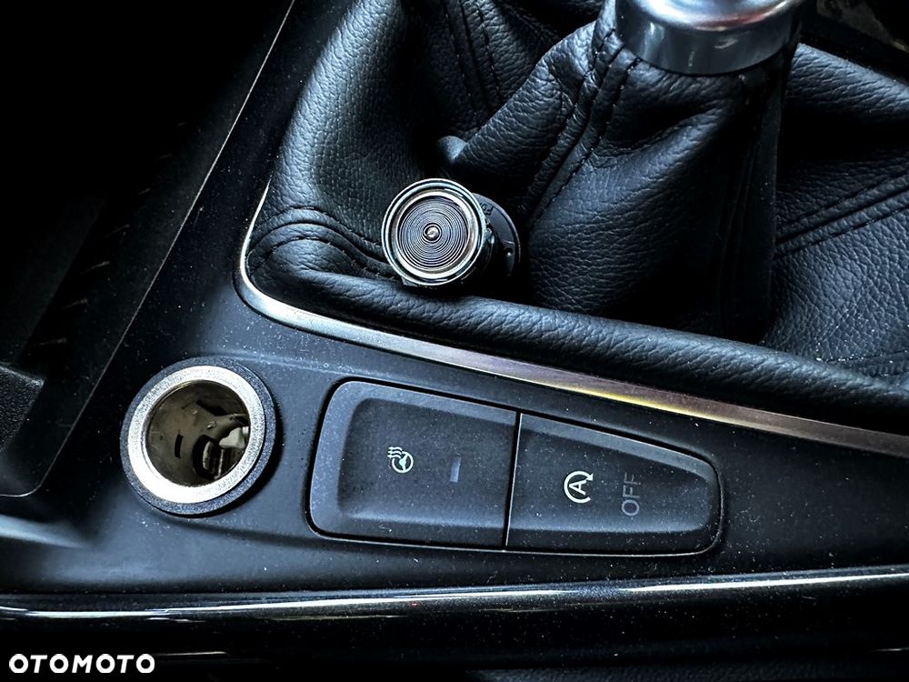 Ford Focus 1.0 EcoBoost Start-Stopp-System TITANIUM STYLE - 29