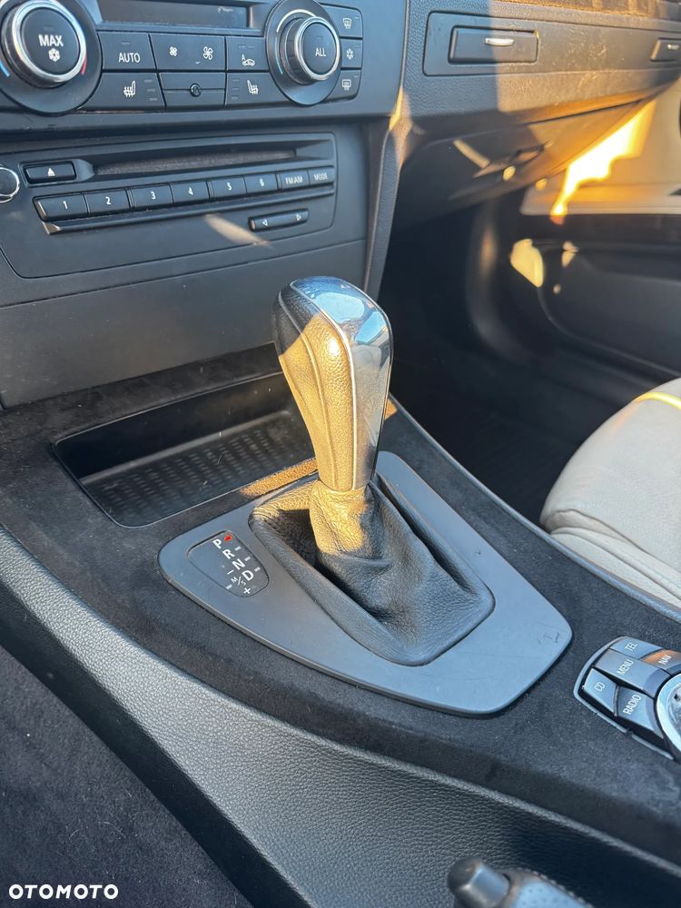 BMW Seria 3 335i M Sport Edition - 12