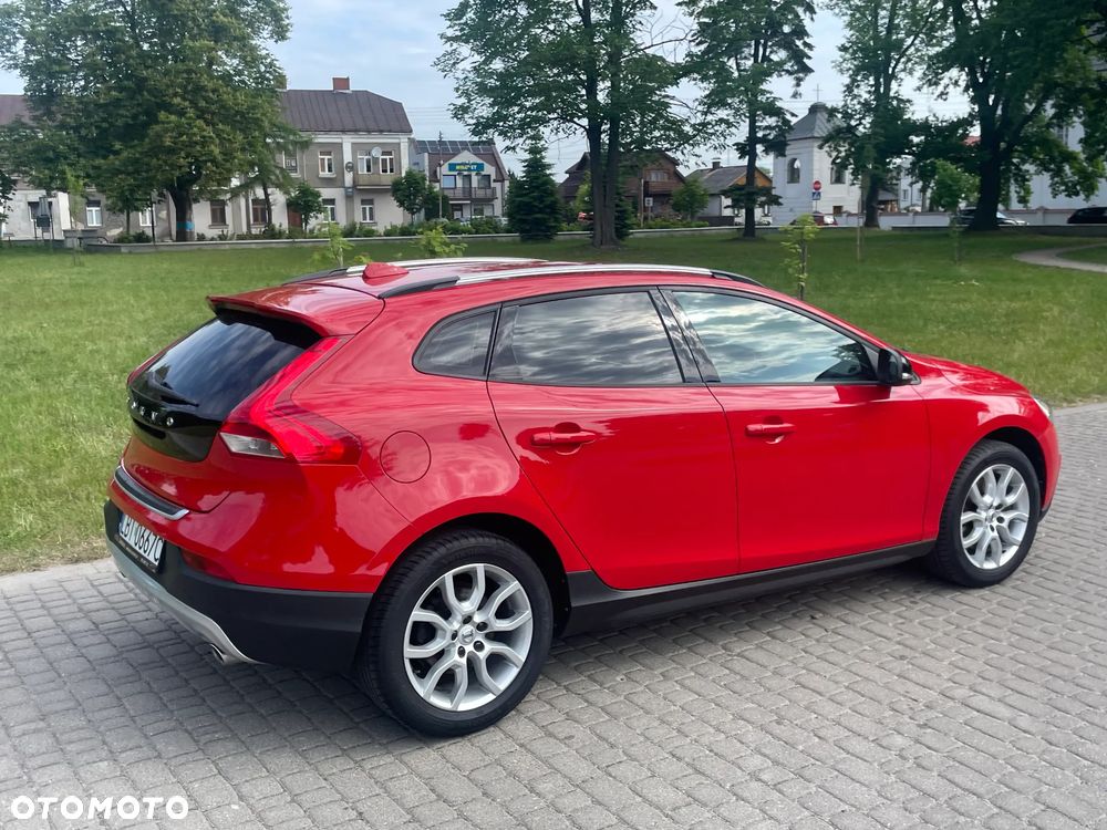 Volvo V40 Cross Country D3 Momentum - 4