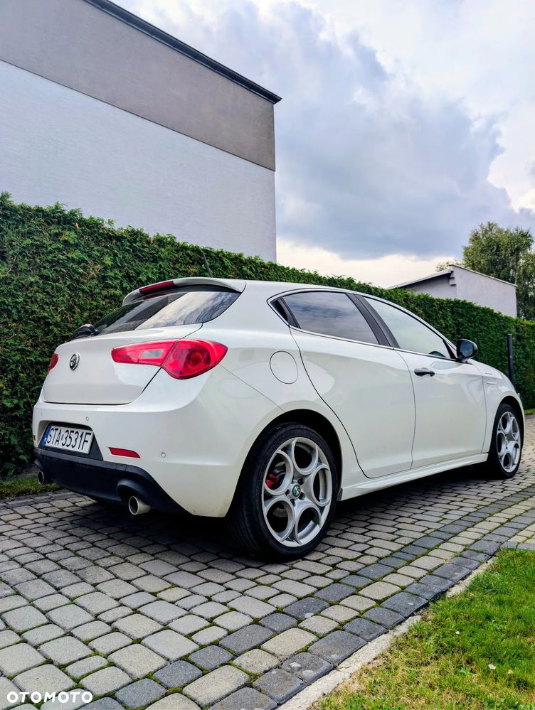 Alfa Romeo Giulietta 2.0 JTDM - 2