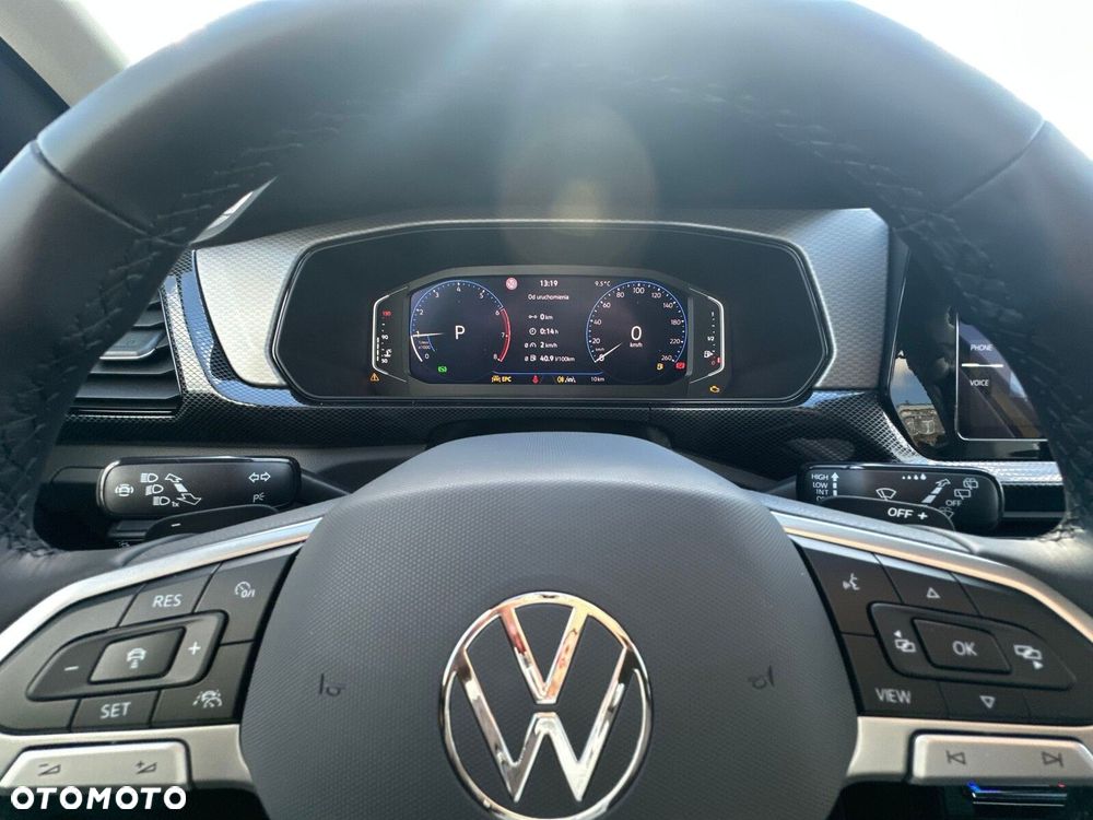 Volkswagen T-Cross - 17
