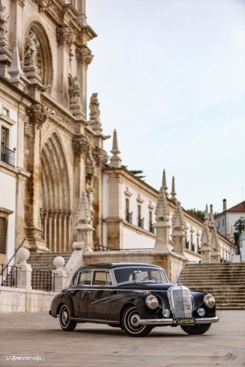 Mercedes-Benz 300 - 32