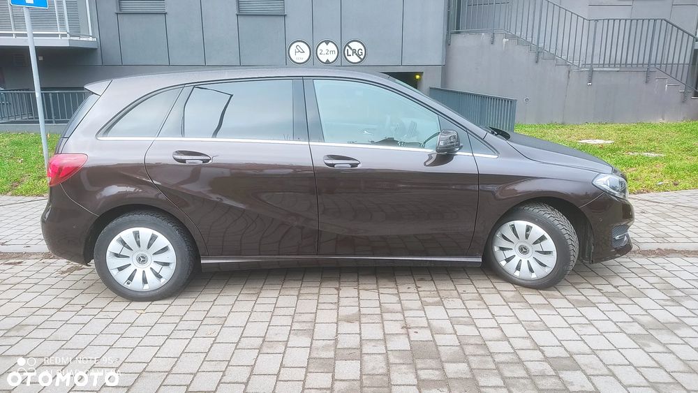 Mercedes-Benz Klasa B 180 BlueEFFICIENCY Edition - 9