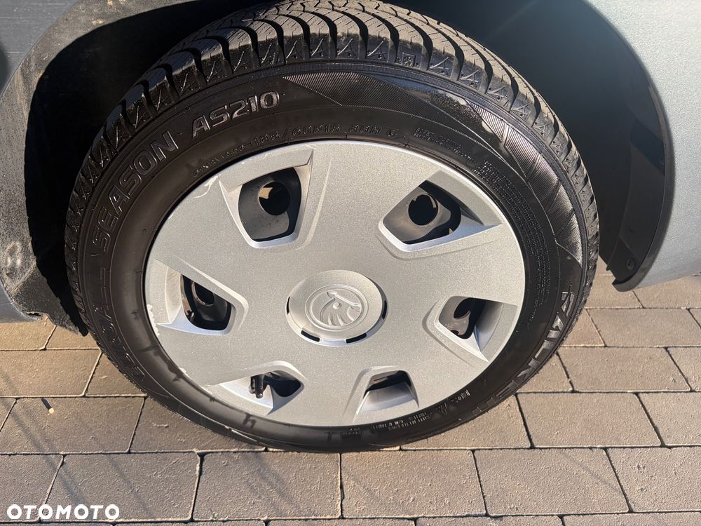 Skoda RAPID 1.2 TSI Cool Edition - 26