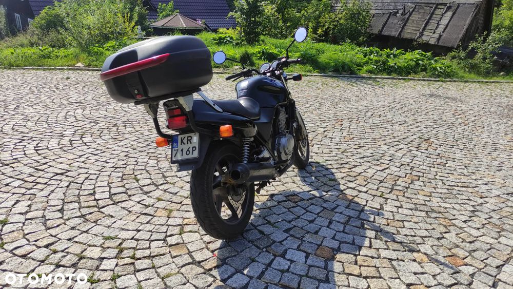 Honda CB - 8