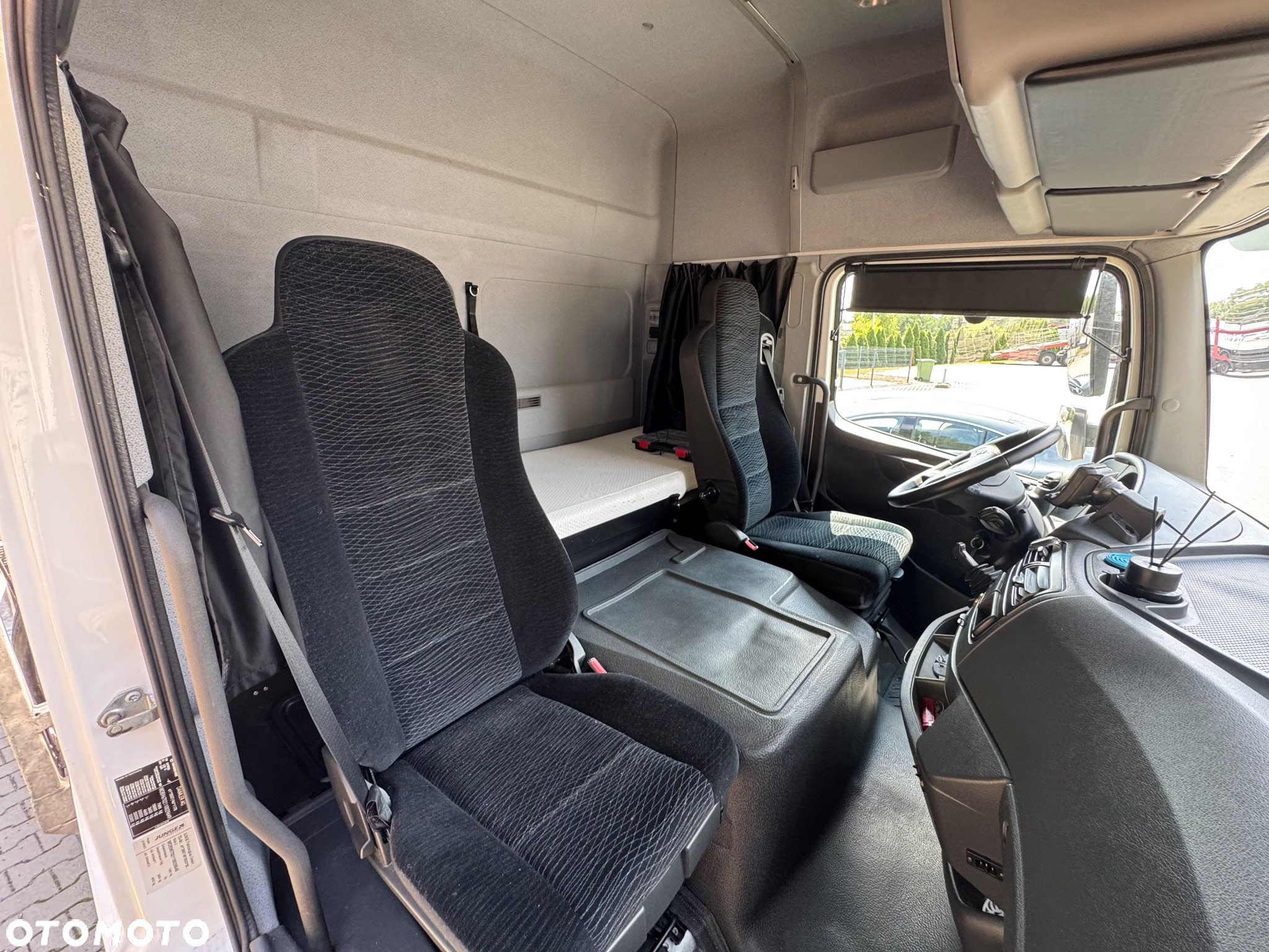 Mercedes-Benz Atego 823 Autotransporter - 4
