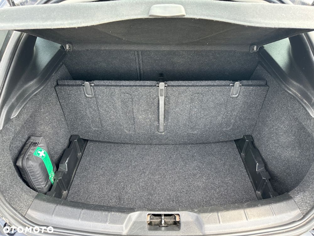 Volvo V40 D2 - 18