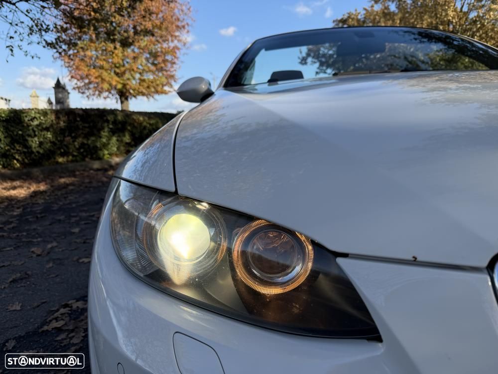 BMW 320 d Cabrio - 14