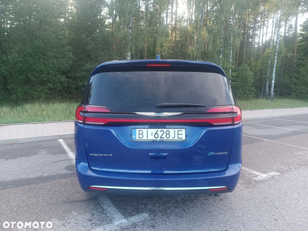 Chrysler Pacifica - 3