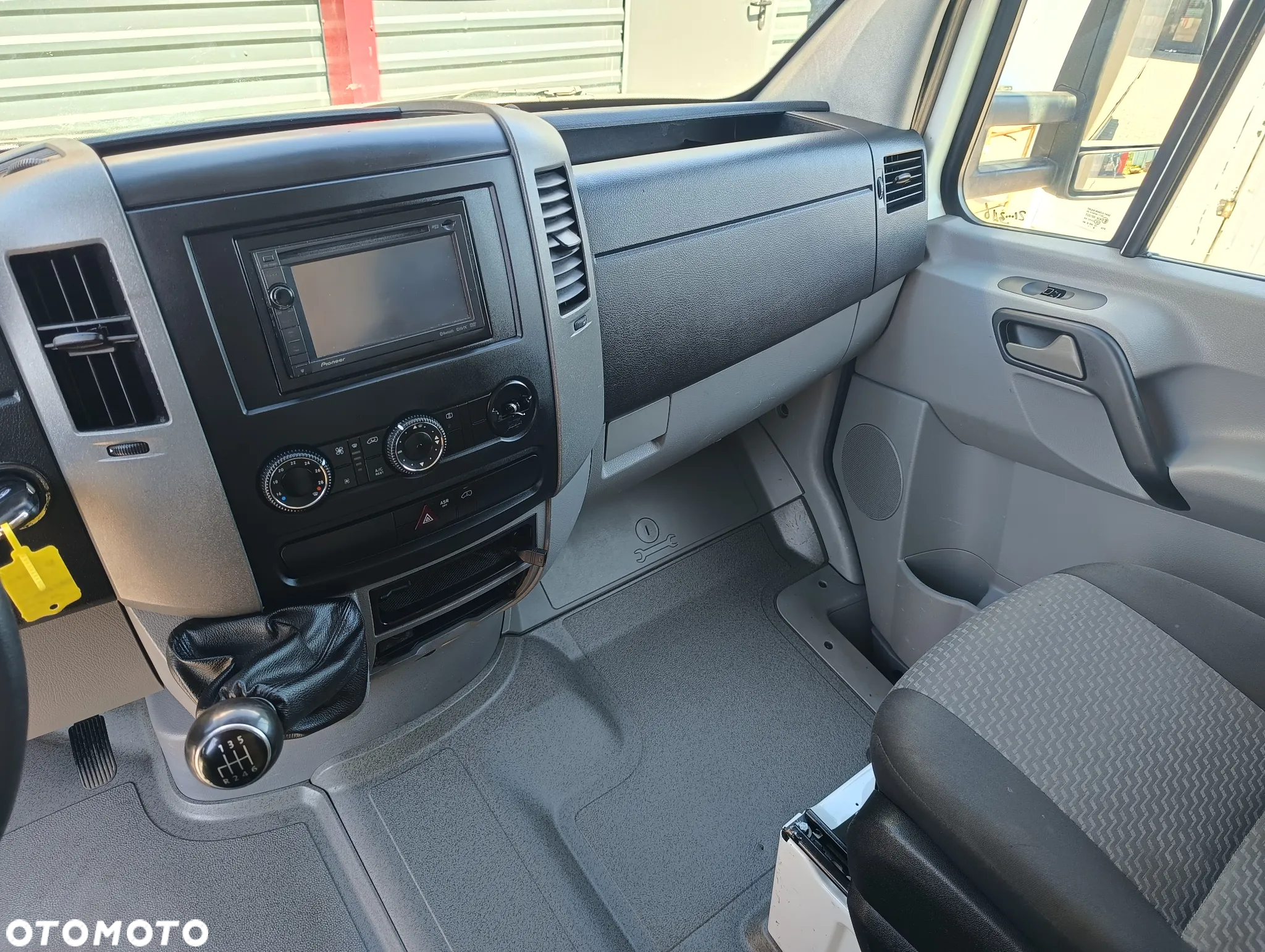 Volkswagen Crafter - 10