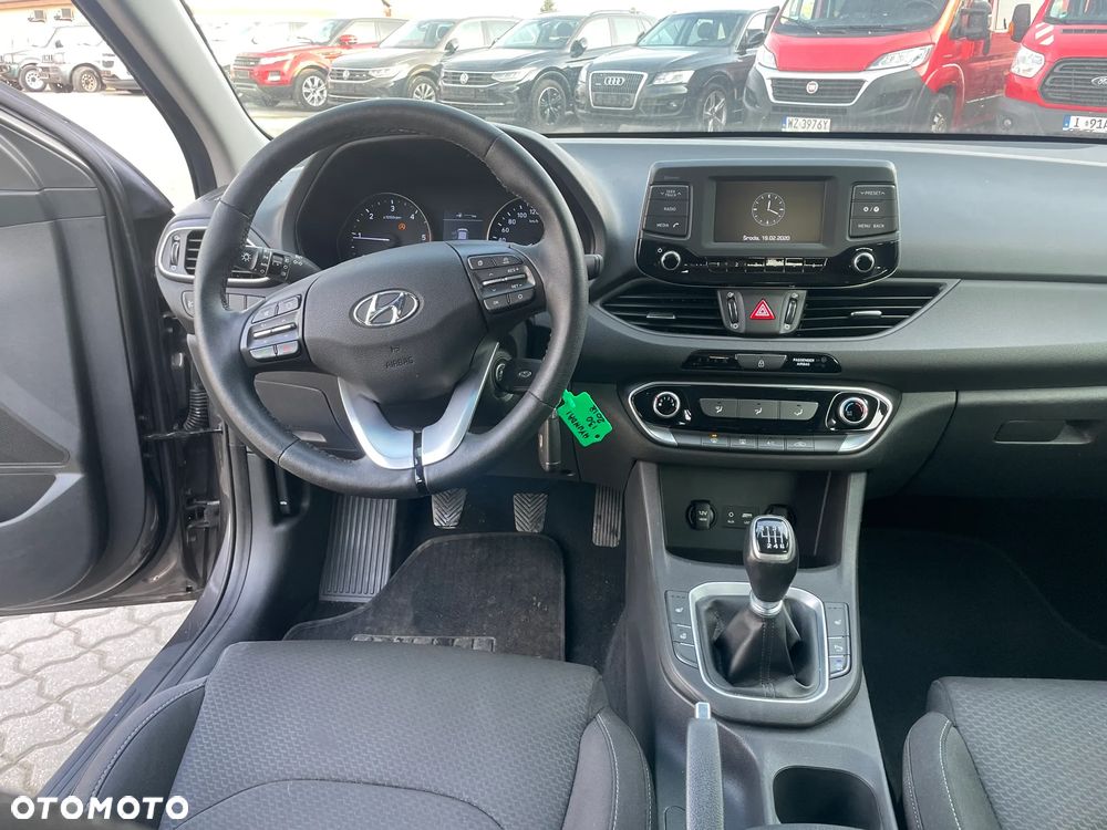 Hyundai i30 blue 1.6 CRDi Passion - 7