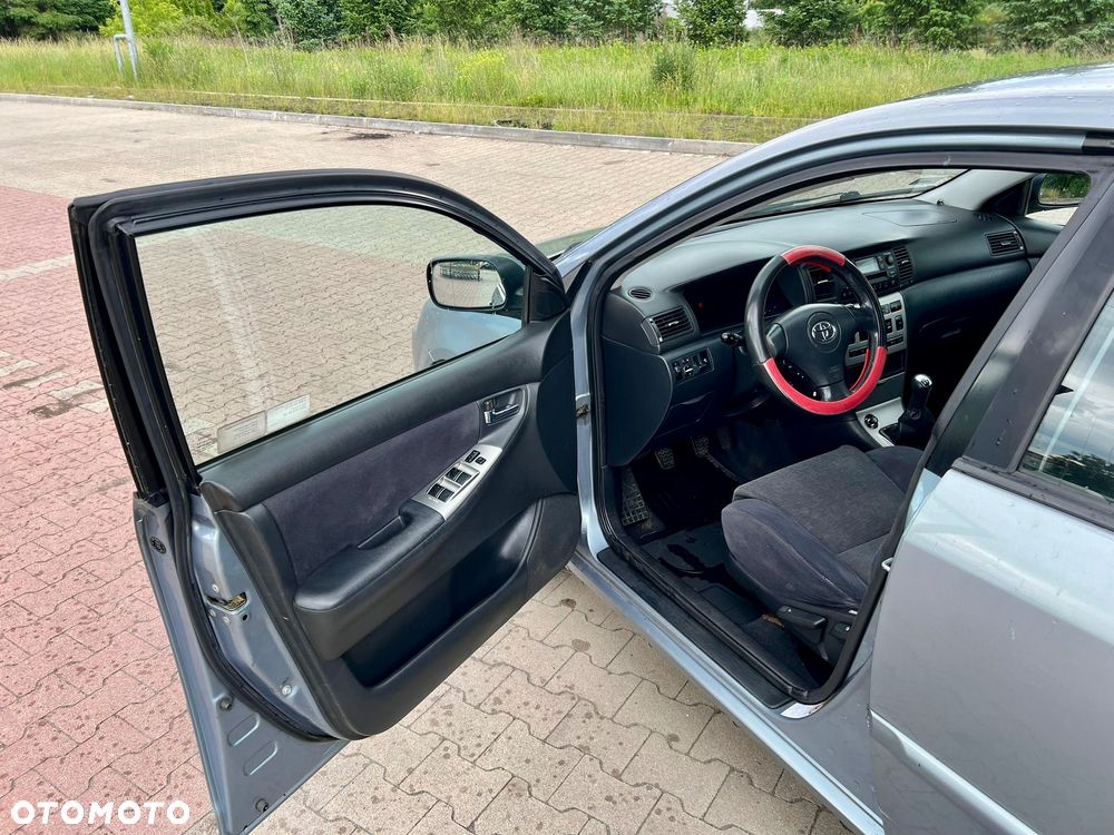 Toyota Corolla - 14