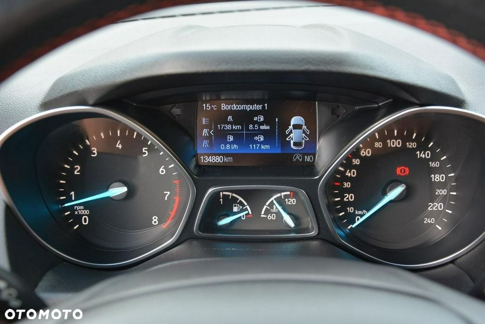 Ford Kuga 1.5 EcoBoost 2x4 ST-Line - 25