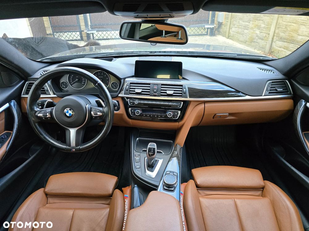 BMW Seria 3 330i xDrive Luxury Line - 17