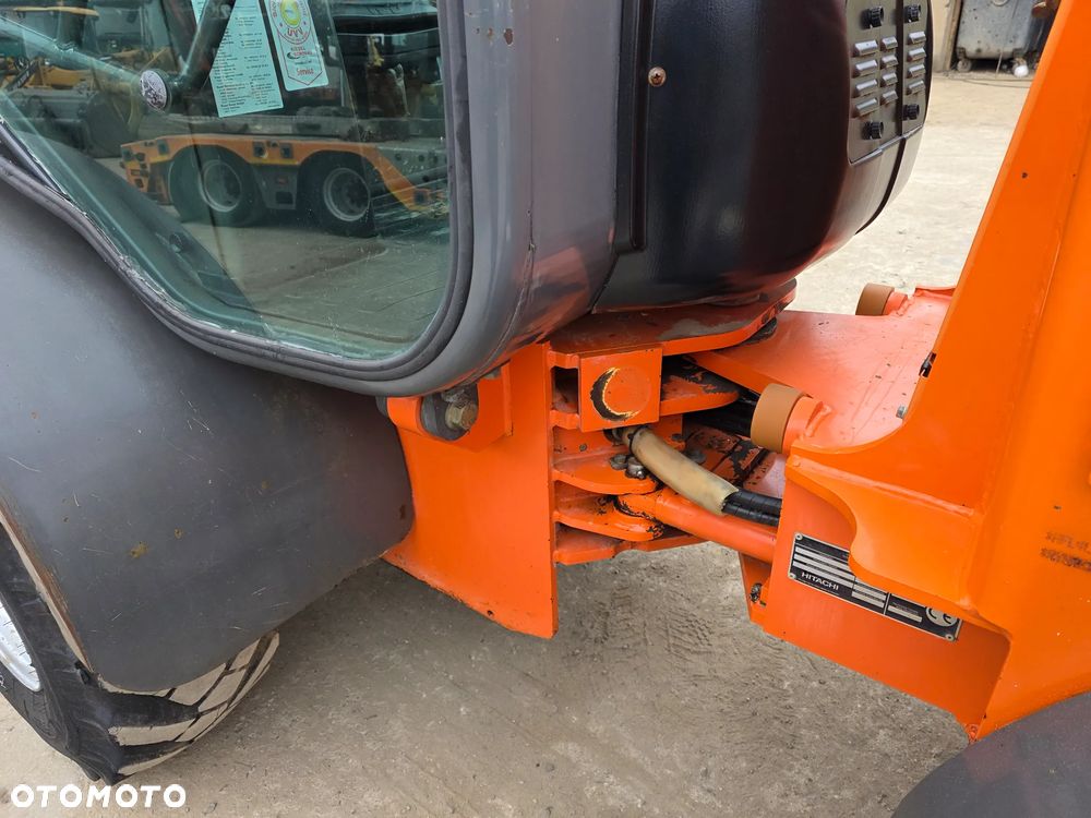 Hitachi ZW75 6500 kg Krokodyl +Widly - 12