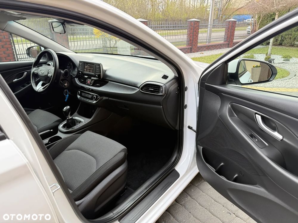 Hyundai i30 1.4 Classic + - 22