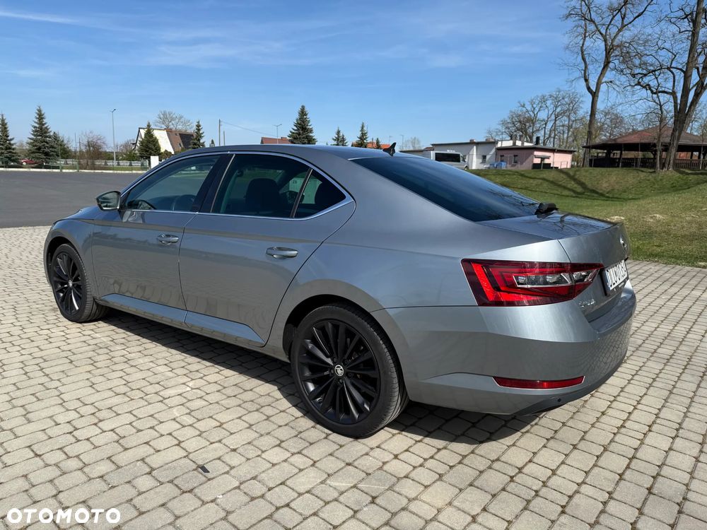 Skoda Superb 2.0 TSI Ambition DSG - 4