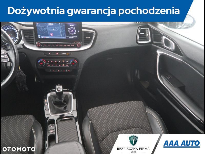 Kia Ceed - 9