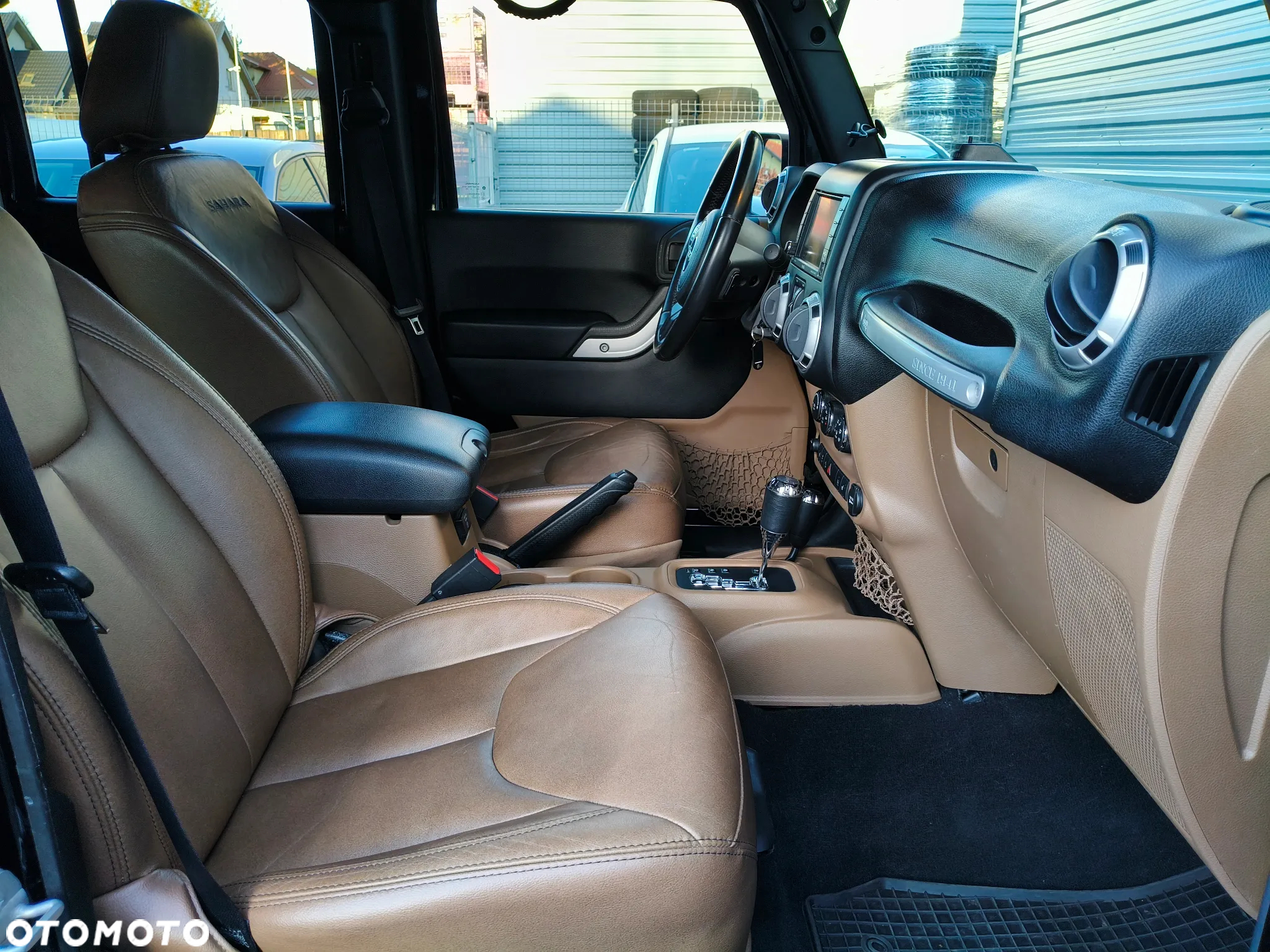 Jeep Wrangler 3.6 Unlim Sahara - 14