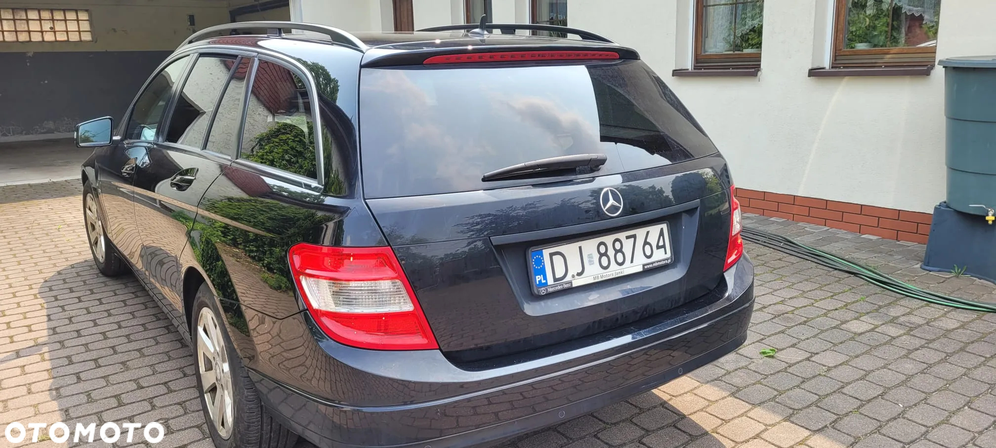 Mercedes-Benz Klasa C 180 CGI BlueEff Classic - 9