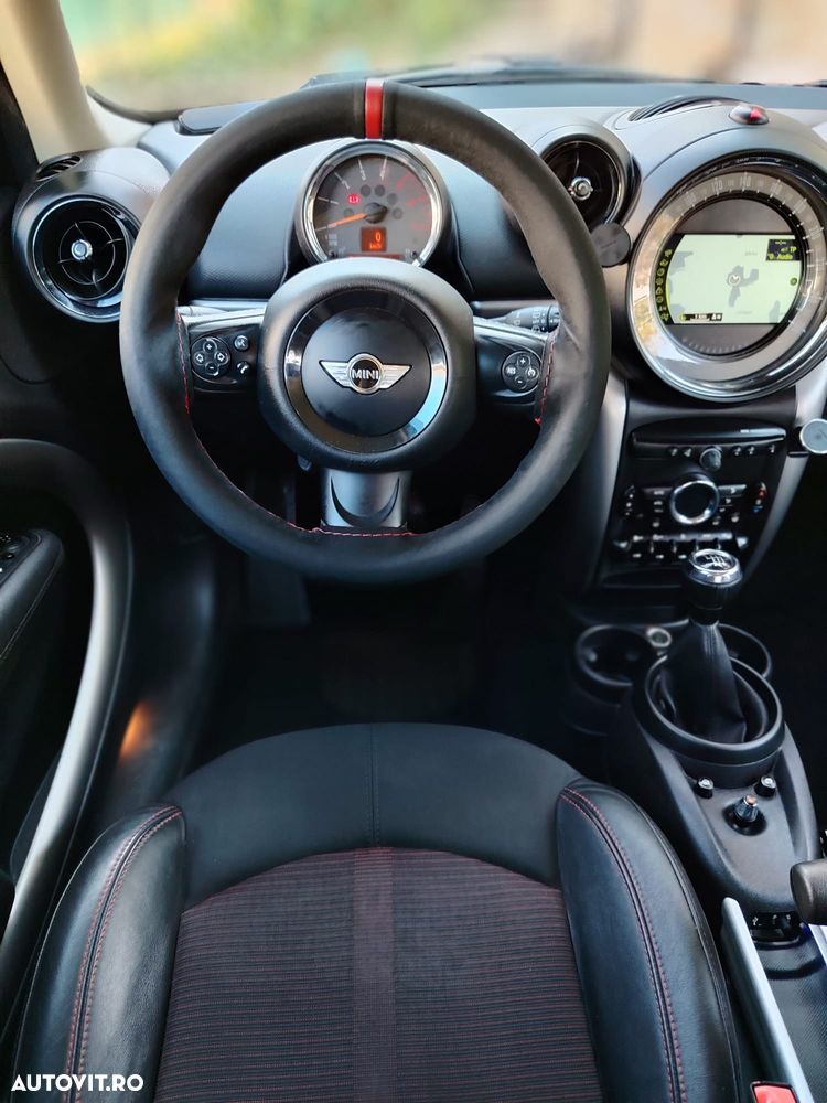 Mini Countryman Cooper D - 18