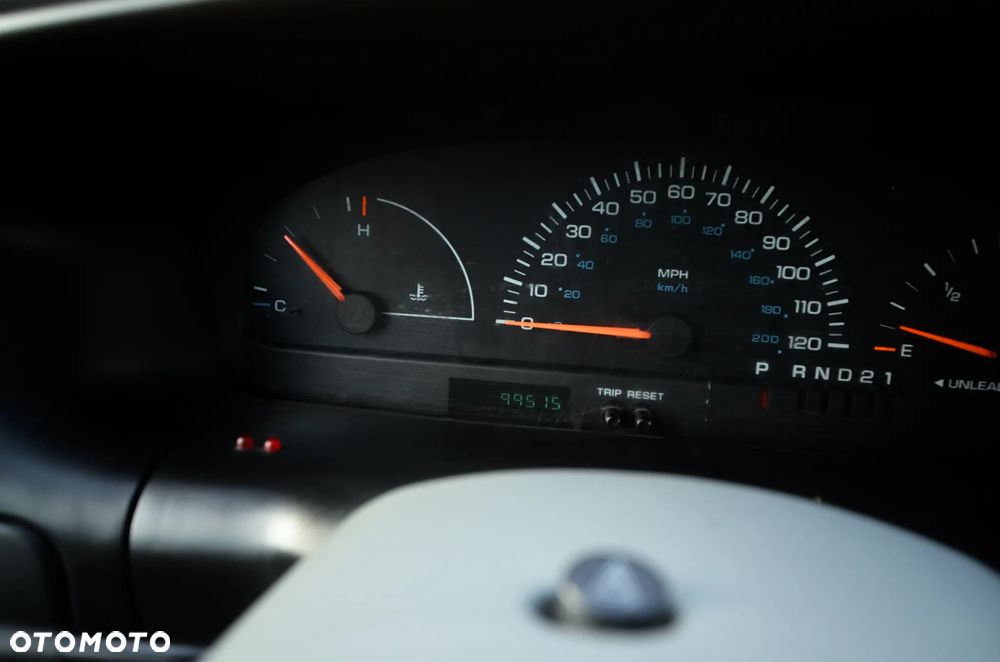 Dodge Caravan SE 3.0 - 32