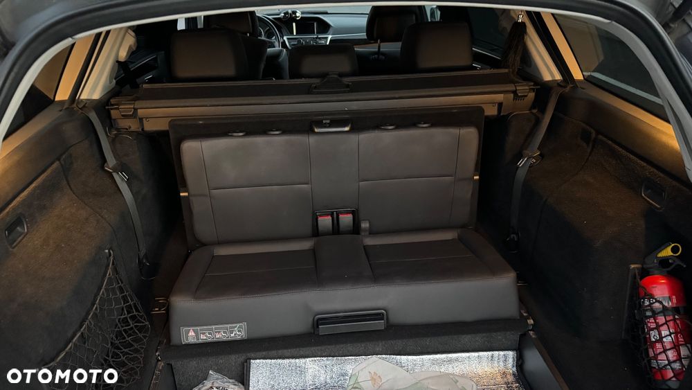 Mercedes-Benz Klasa E 250 CGI BlueEff Avantgarde - 21