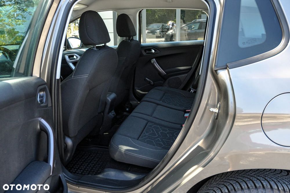 Peugeot 2008 - 8