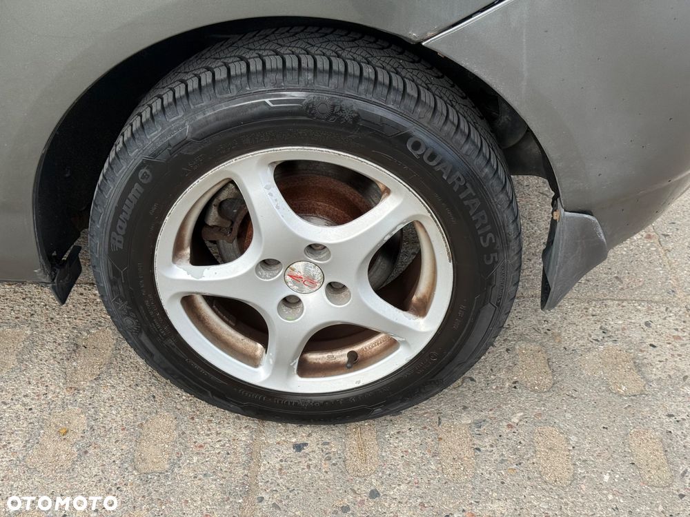 Toyota Corolla 2.0 D-4D Sol - 9