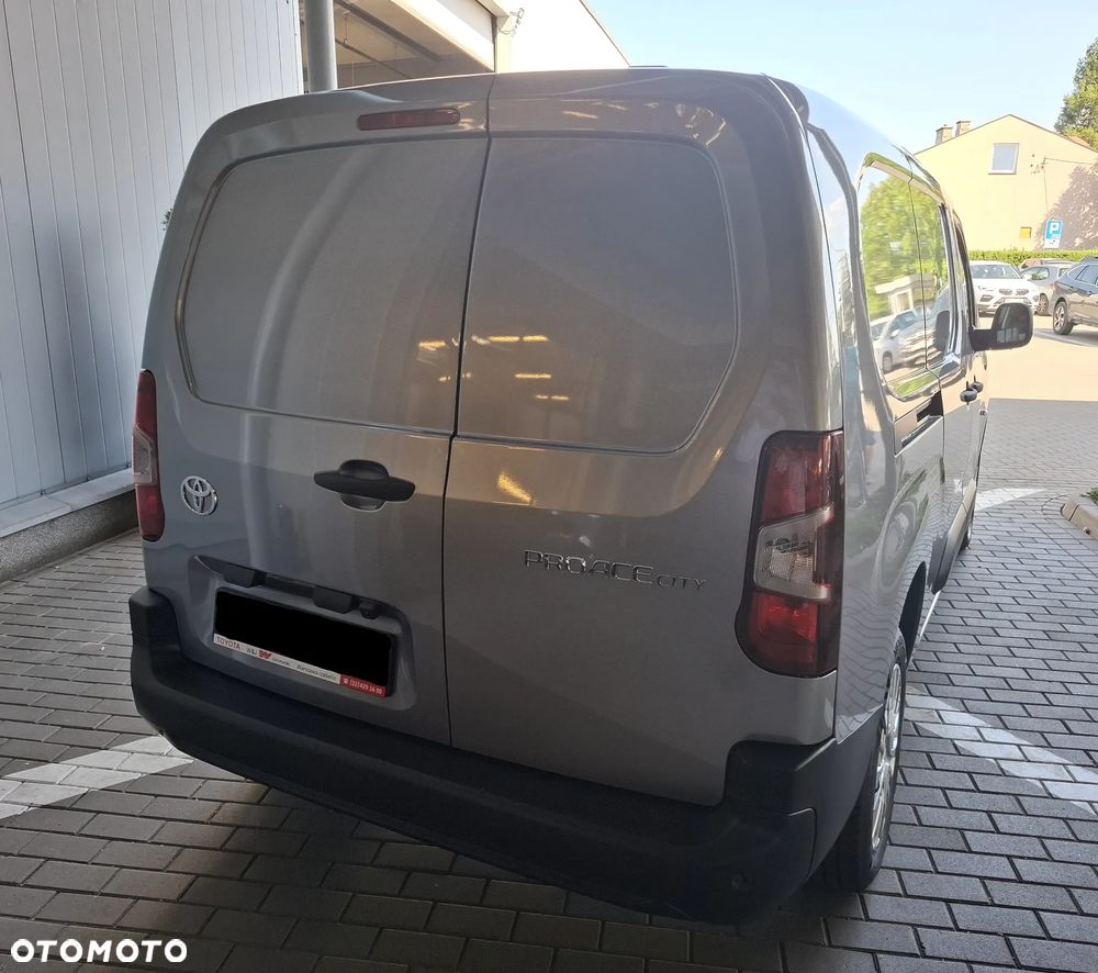 Toyota Proace City - 11