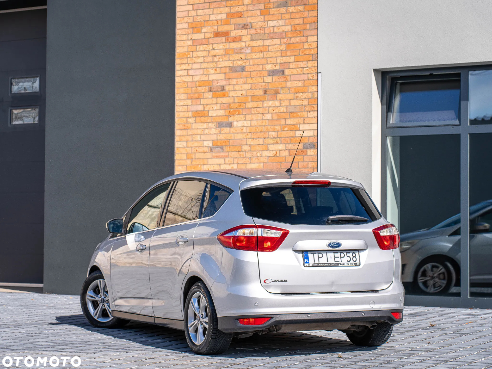 Ford C-MAX 2.0 TDCi Edition - 10