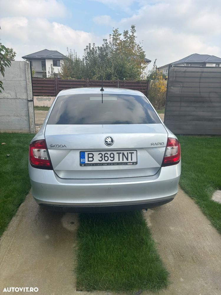 Skoda Rapid - 5