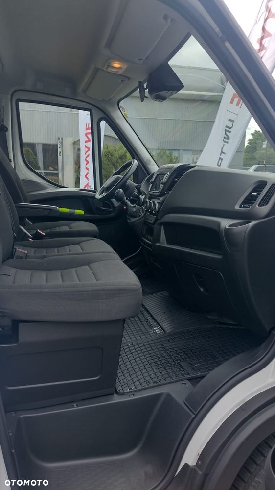Iveco DAILY PLANDEKA 8EP 180KM WINDA 750kg BURTOFIRANA - 25