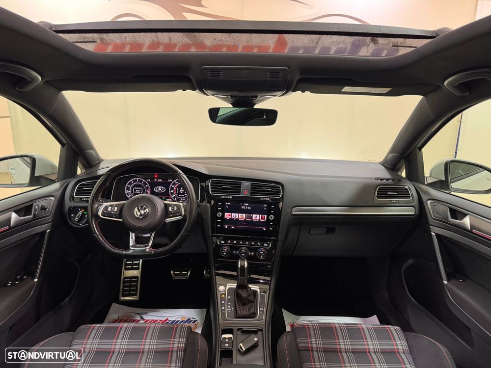 VW Golf 2.0 TSi GTi DSG Performance - 26