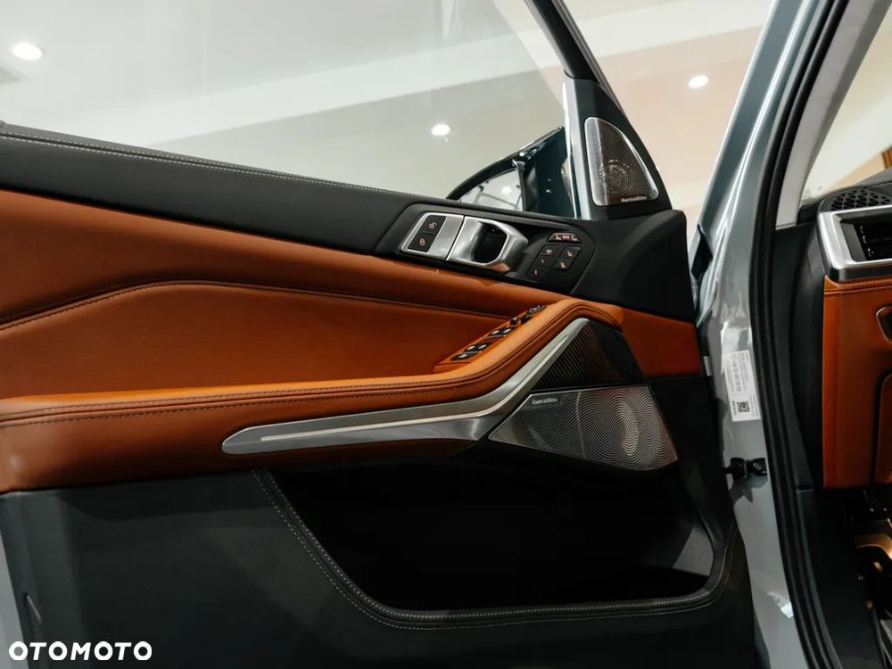 BMW X7 - 12
