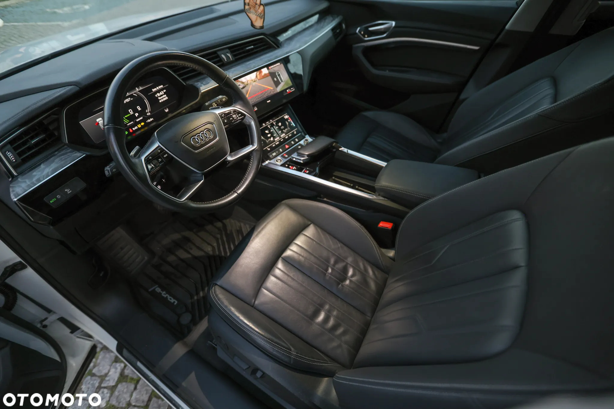 Audi e-tron 55 Quattro S Line - 16