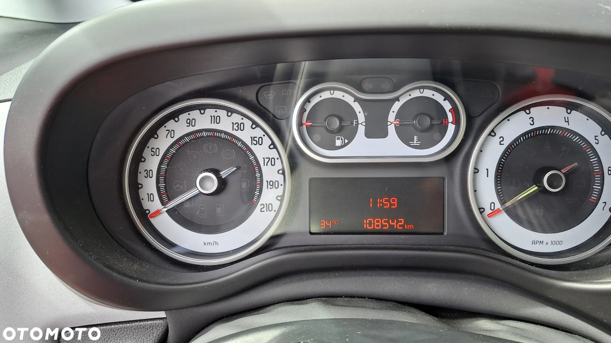 Fiat 500L - 9