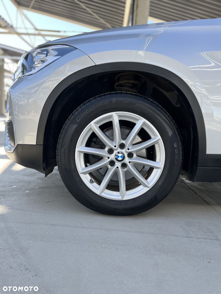 BMW X1 sDrive18d - 14