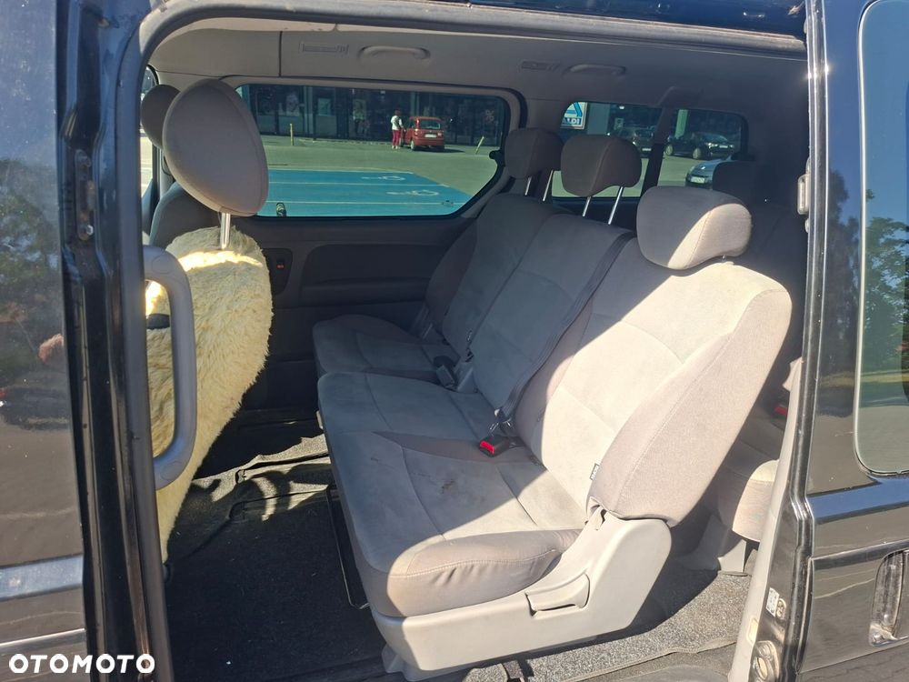 Hyundai H-1 - 11