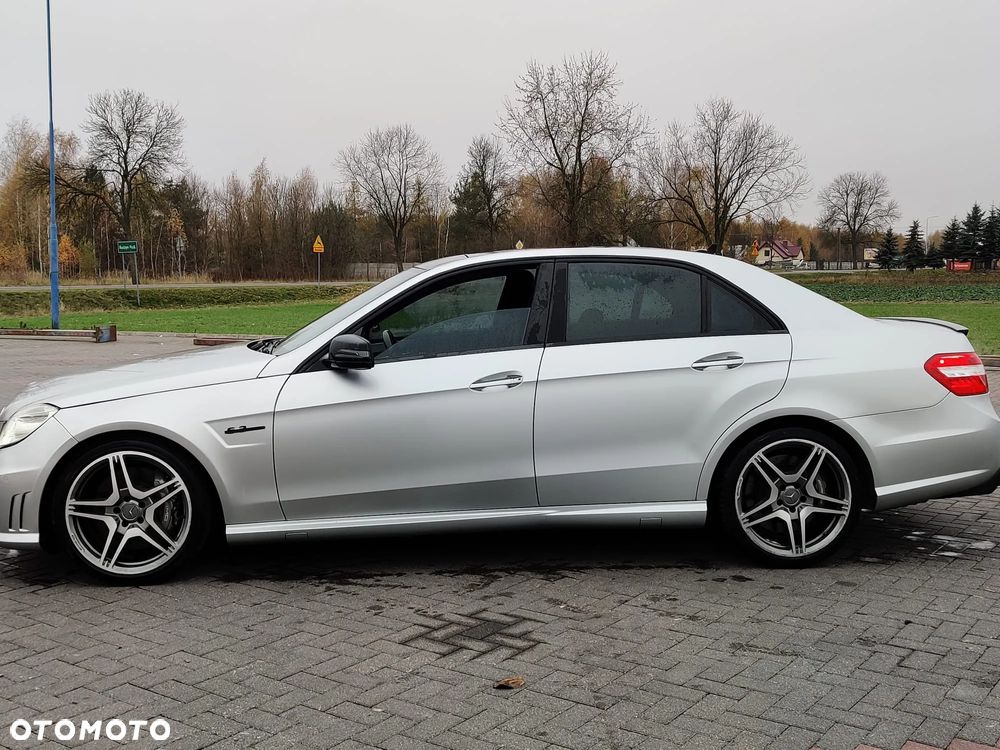 Mercedes-Benz Klasa E 63 AMG T AMG Speedshift 7G-MCT - 20