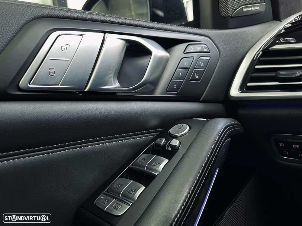 BMW X7 40 d xDrive Pack M - 22